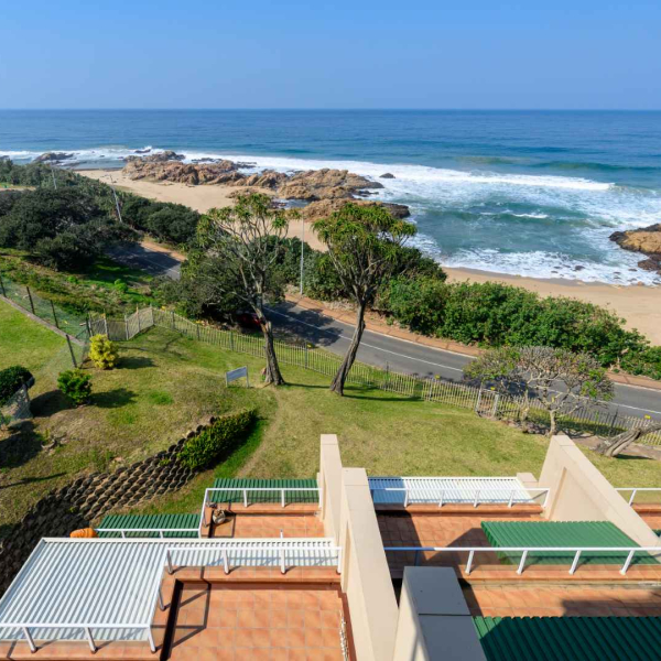Margate - Beachfront, Fully Furnished 3-Bed Apartment. - Image 4
